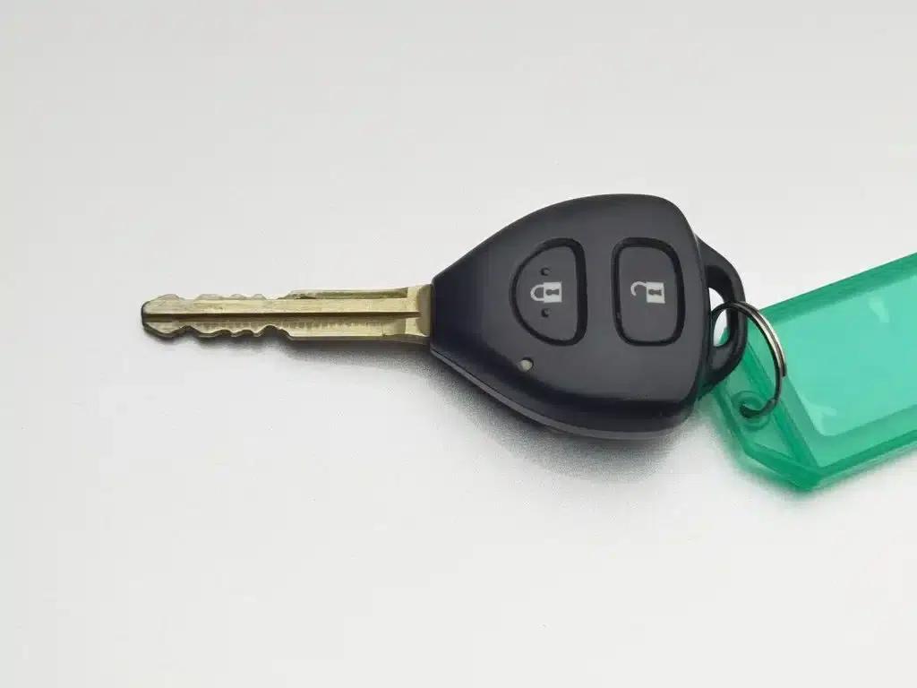 2013 Toyota Corolla Special Edition 1.8L CVT GL-i — миниатюра 19