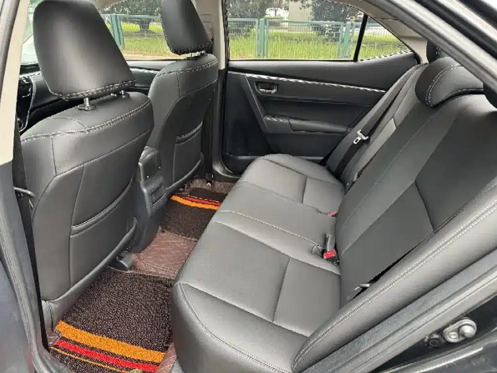 2016 Toyota Corolla 1.6L CVT GL-i Cool Edition — миниатюра 5