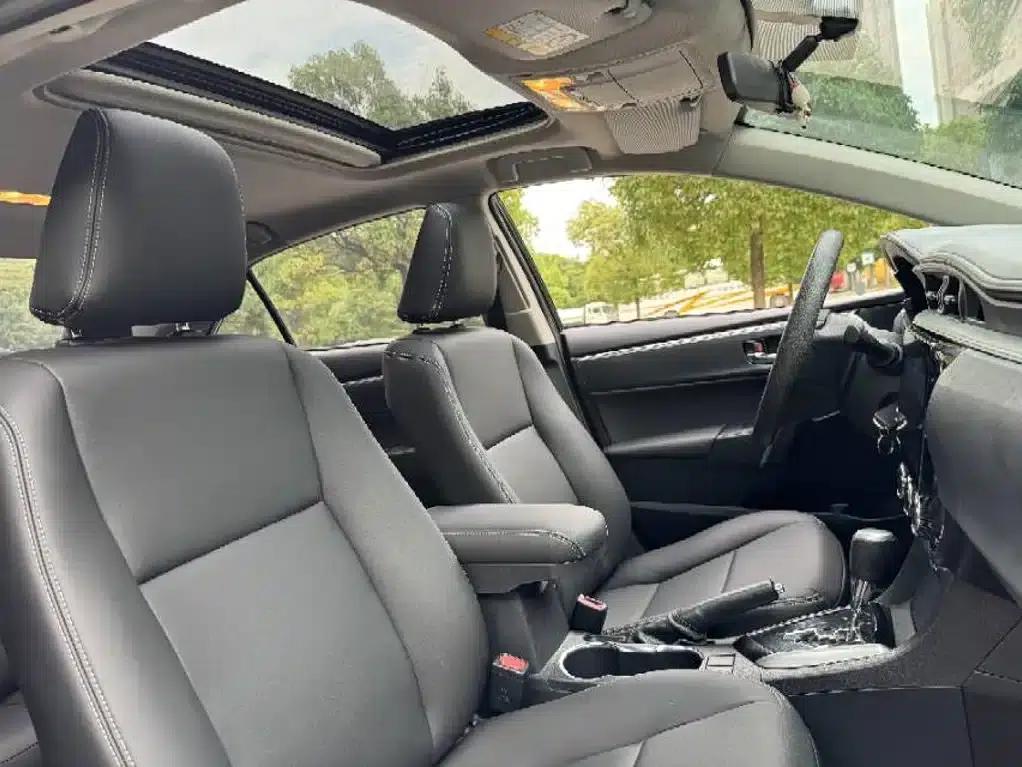2016 Toyota Corolla 1.6L CVT GL-i Cool Edition — миниатюра 7