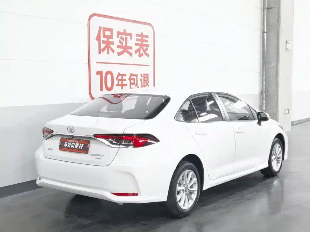 2021 Toyota Corolla 1.2T S-CVT Luxury Edition — миниатюра 2