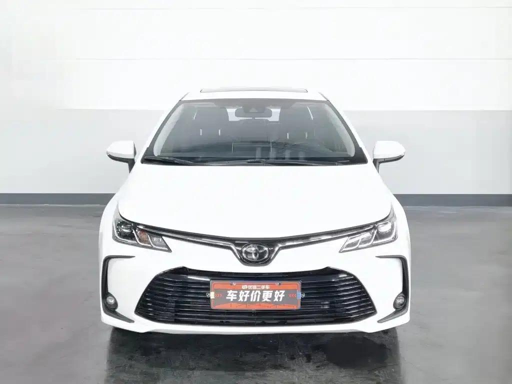 2021 Toyota Corolla 1.2T S-CVT Luxury Edition — миниатюра 3
