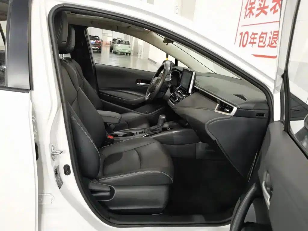2021 Toyota Corolla 1.2T S-CVT Luxury Edition — миниатюра 23