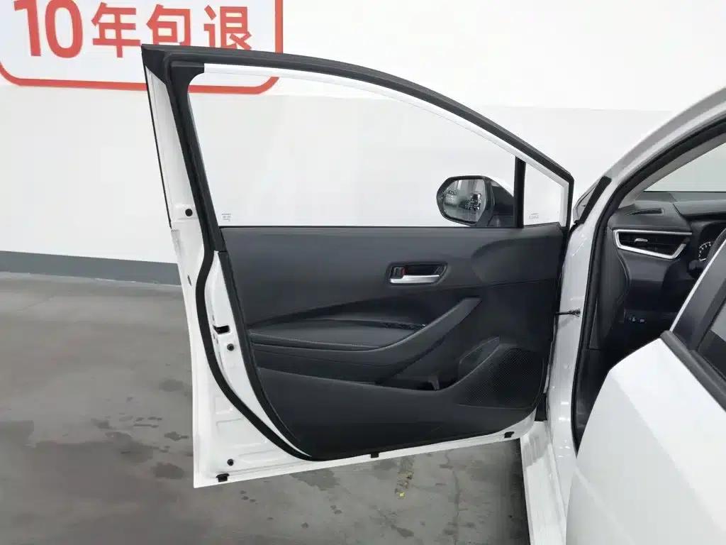 2021 Toyota Corolla 1.2T S-CVT Luxury Edition — миниатюра 8