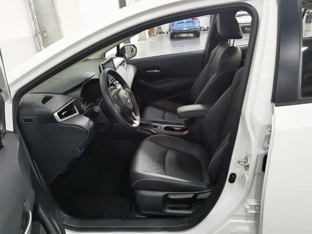 2021 Toyota Corolla 1.2T S-CVT Luxury Edition — миниатюра 10