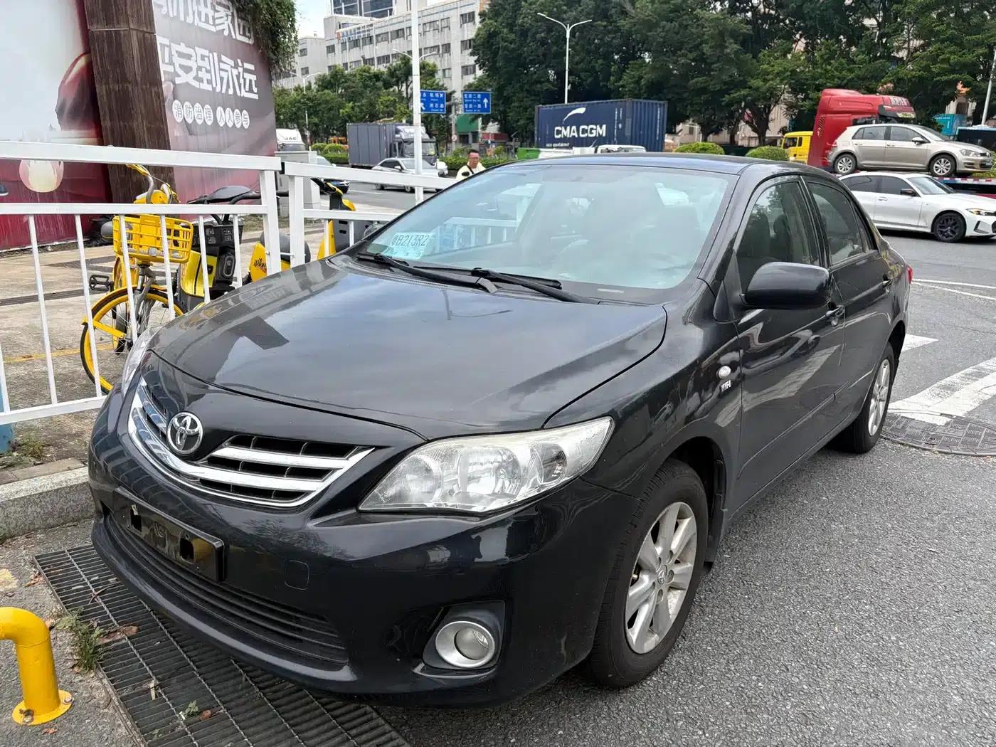 2011 Corolla 1.6L Automatic GL — миниатюра 1