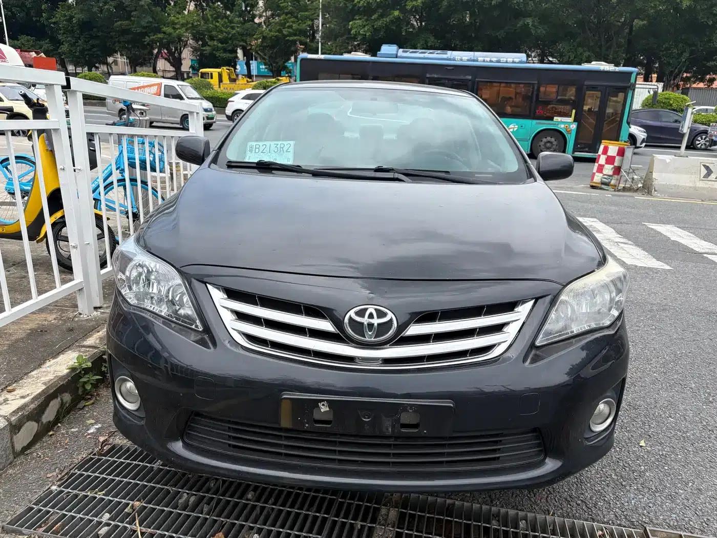2011 Corolla 1.6L Automatic GL — миниатюра 2