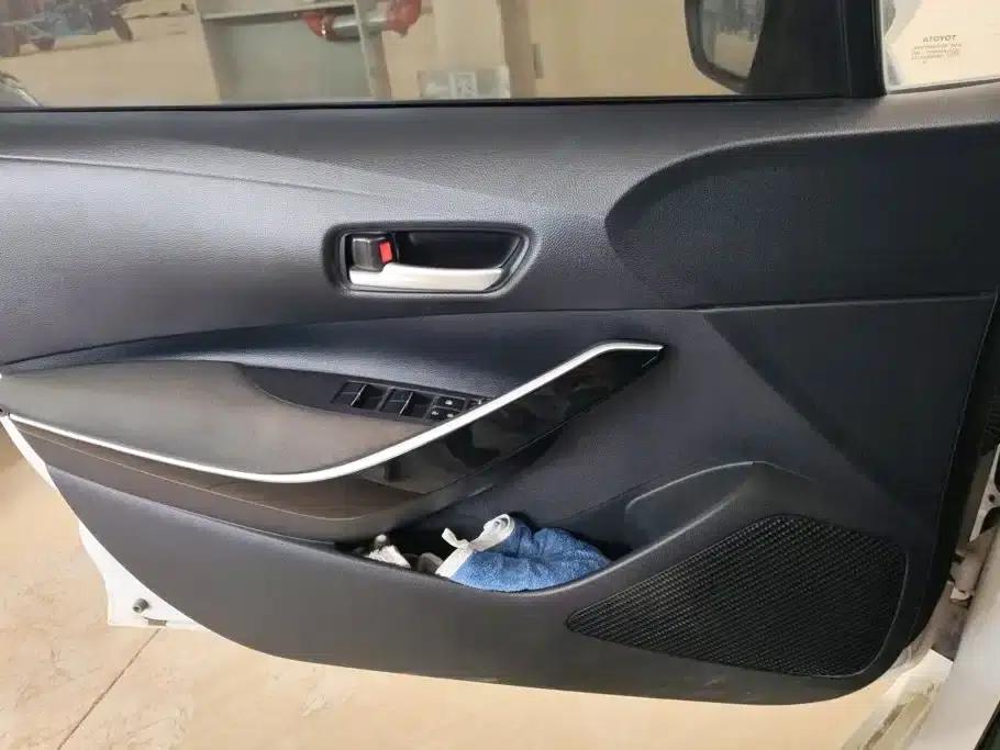 2023 Toyota Corolla 1.8L Intelligent Hybrid Elite Edition — миниатюра 7
