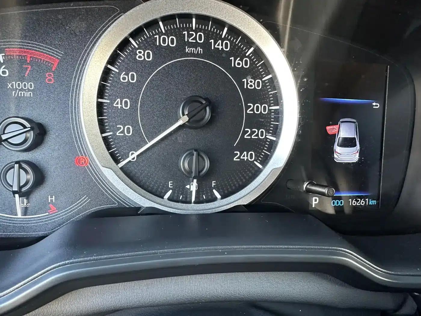 2021 Toyota Corolla 1.2T S-CVT Elite PLUS Edition — миниатюра 13