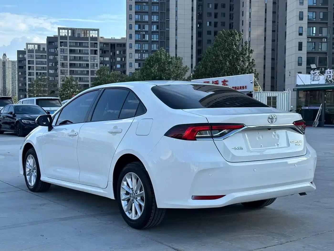 2021 Toyota Corolla 1.2T S-CVT Elite PLUS Edition — миниатюра 4