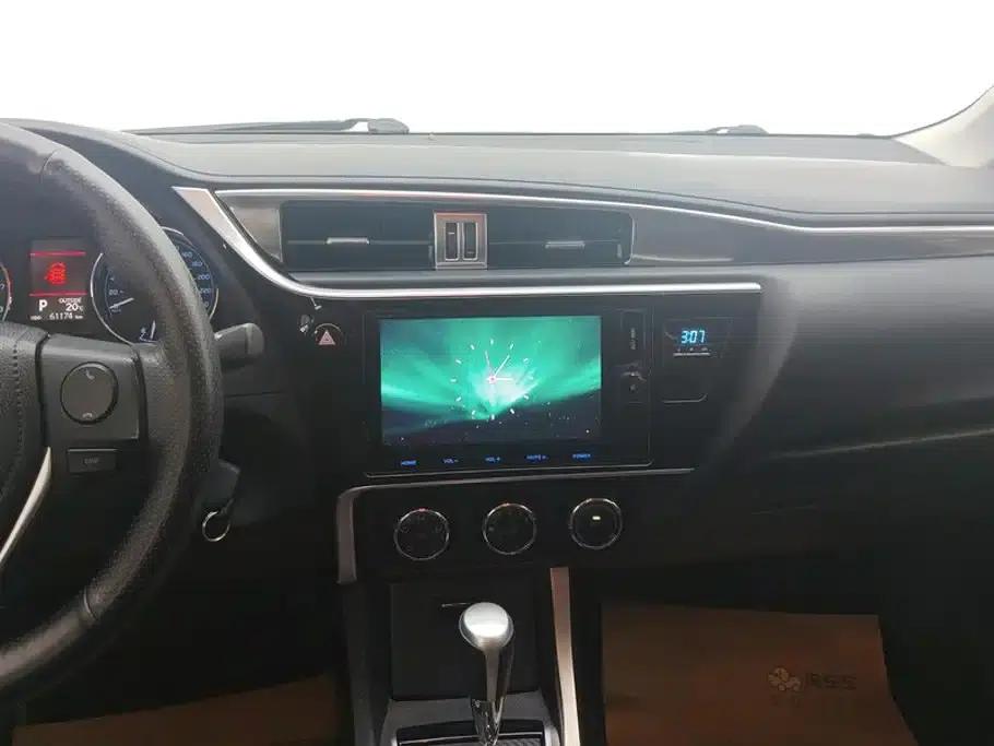2017 Corolla Facelift 1.2T S-CVT GL-i Leather Edition — миниатюра 13