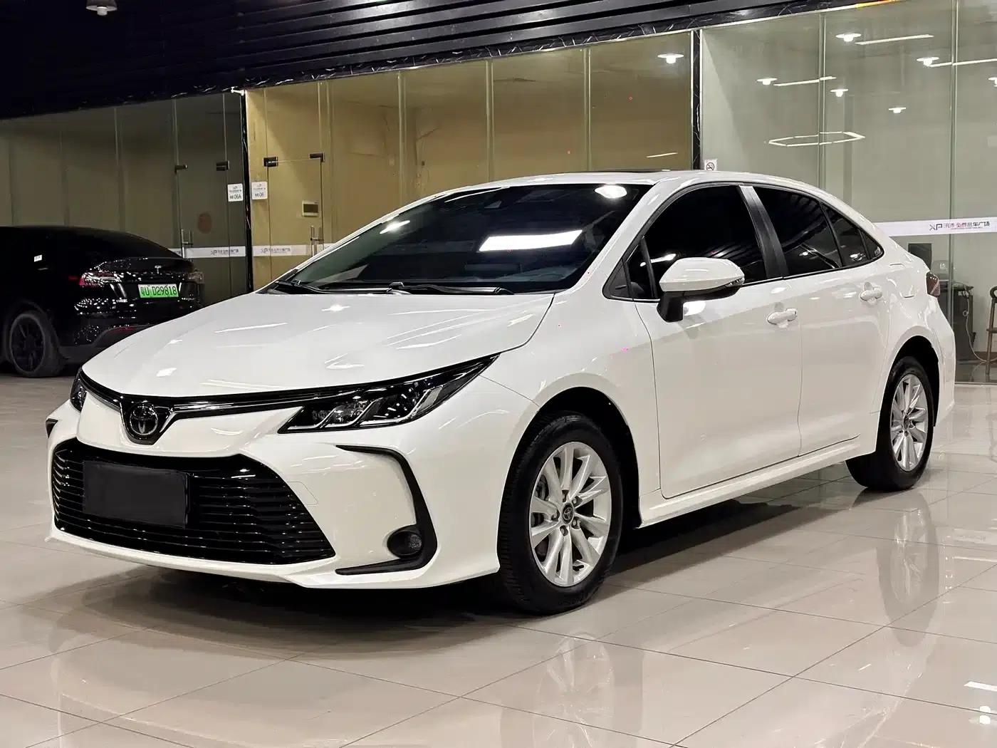 2023 Toyota Corolla 1.2T Elite Edition — миниатюра 1