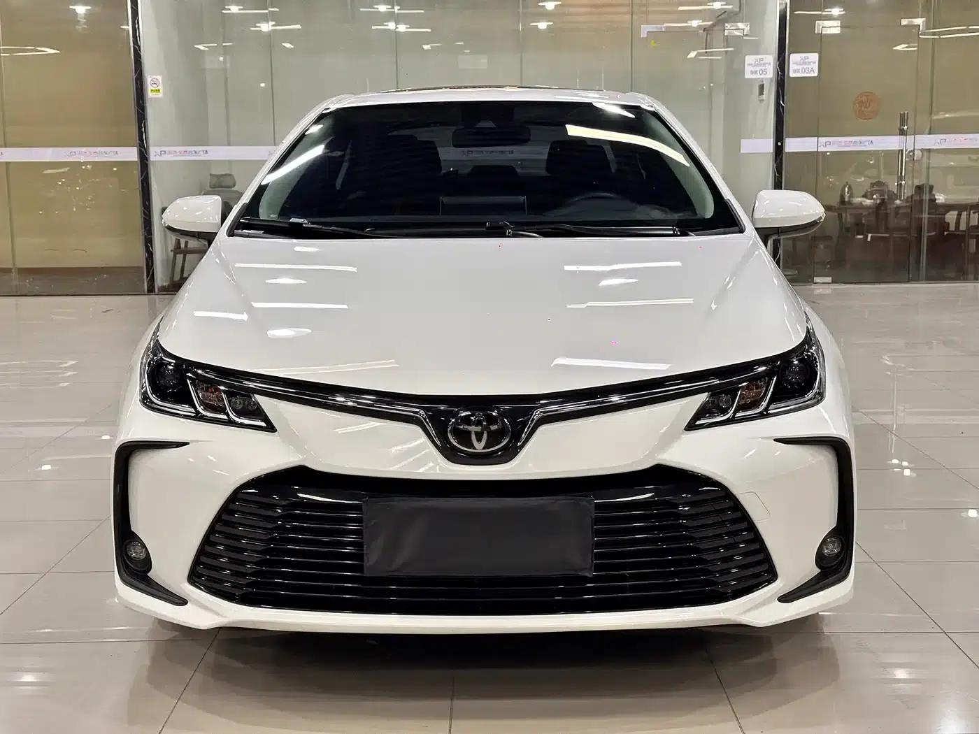2023 Toyota Corolla 1.2T Elite Edition — миниатюра 2