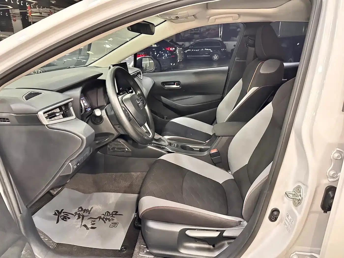 2023 Toyota Corolla 1.2T Elite Edition — миниатюра 5