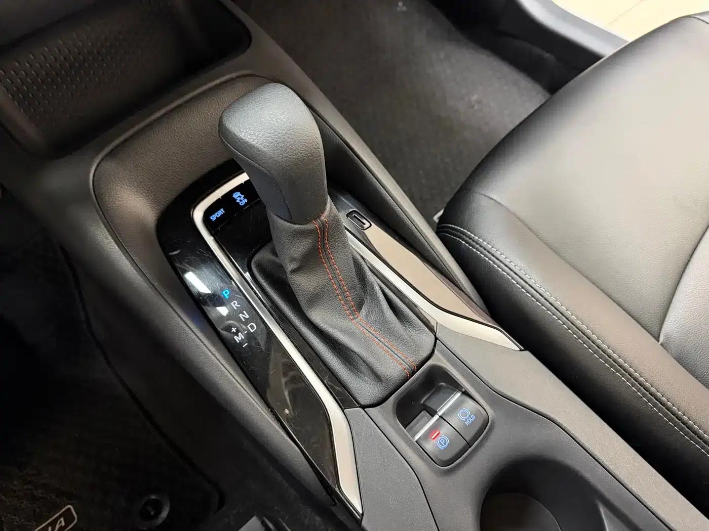 2021 Toyota Corolla 1.2T S-CVT Elite PLUS Edition — миниатюра 13