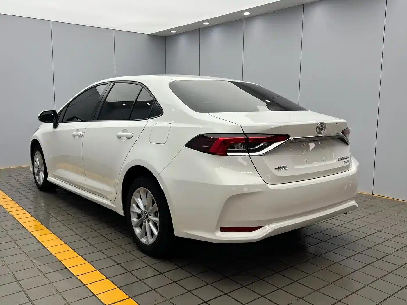 2021 Toyota Corolla 1.2T S-CVT Elite PLUS Edition — миниатюра 4