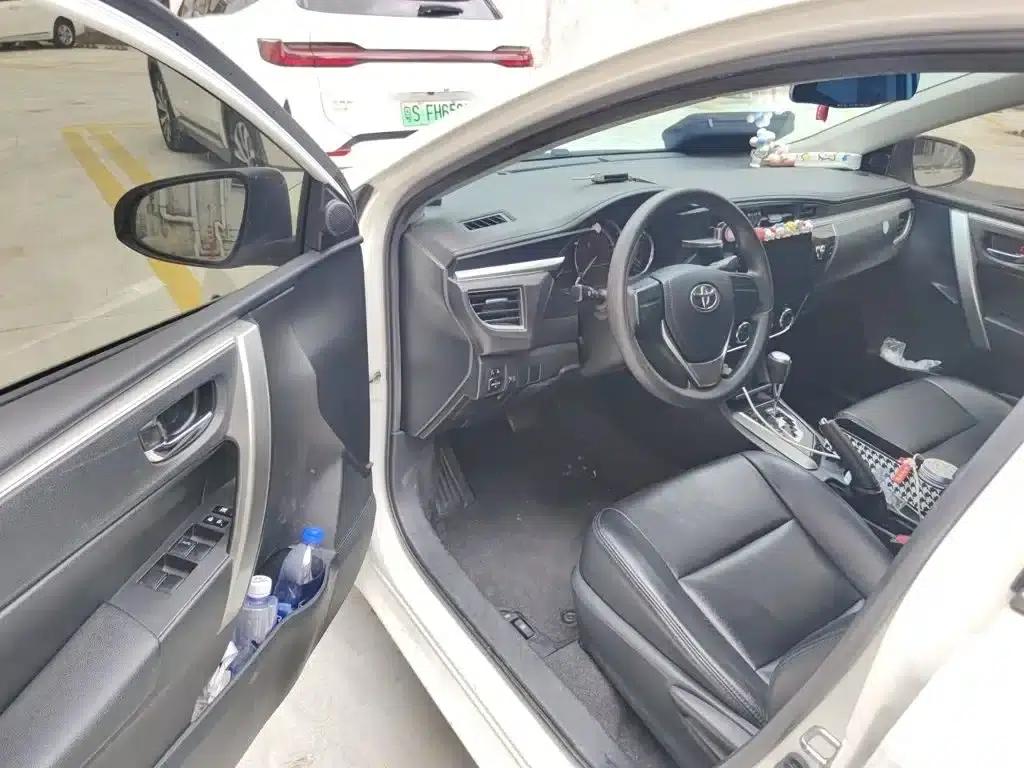 2014 Corolla 1.6L CVT GL — миниатюра 14