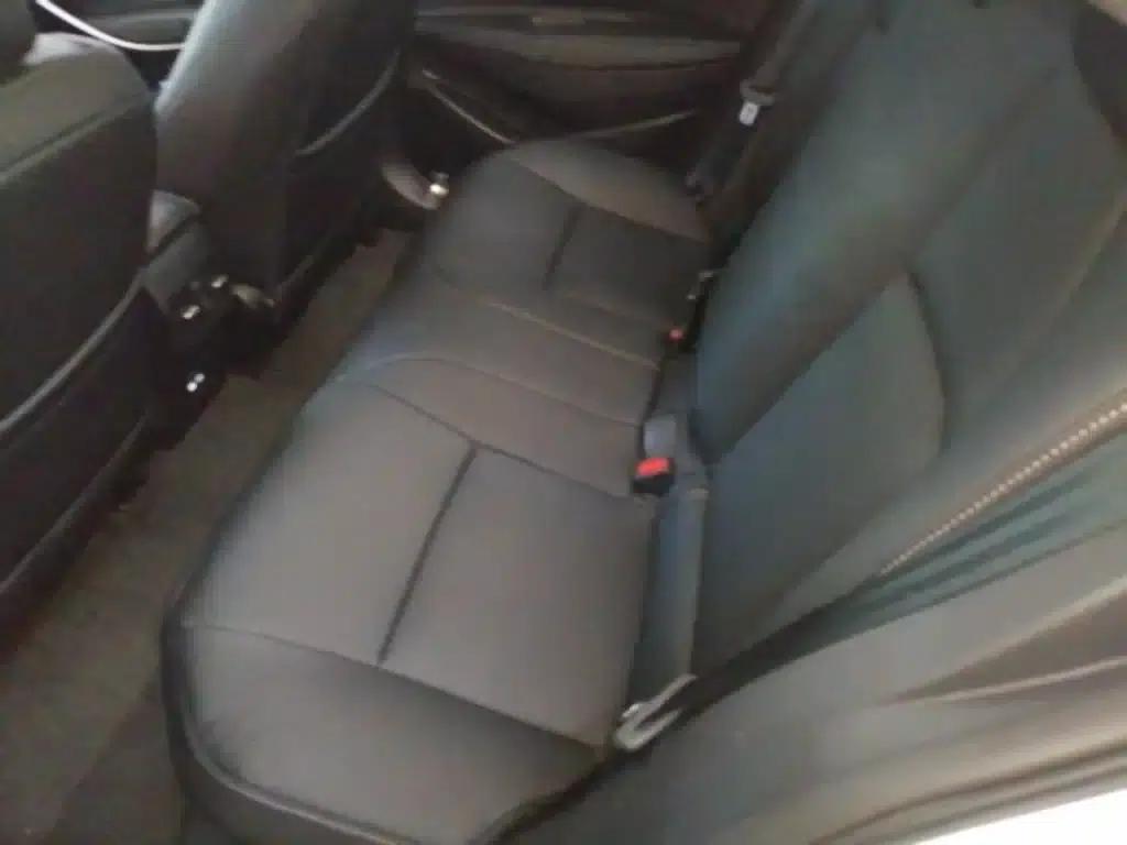 2023 Toyota Corolla 1.8L Intelligent Hybrid Elite Edition — миниатюра 17