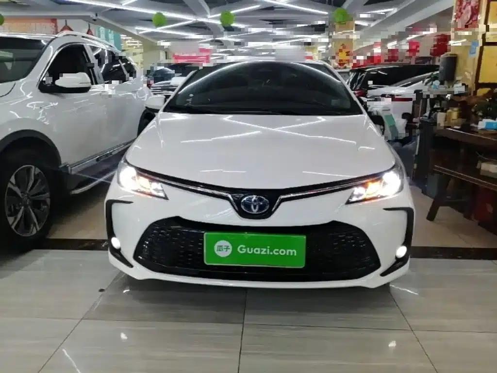 2023 Toyota Corolla 1.8L Intelligent Hybrid Elite Edition — миниатюра 3