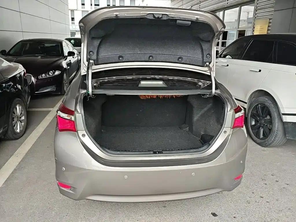 2018 Toyota Corolla 1.2T S-CVT GL Smart Edition — миниатюра 19