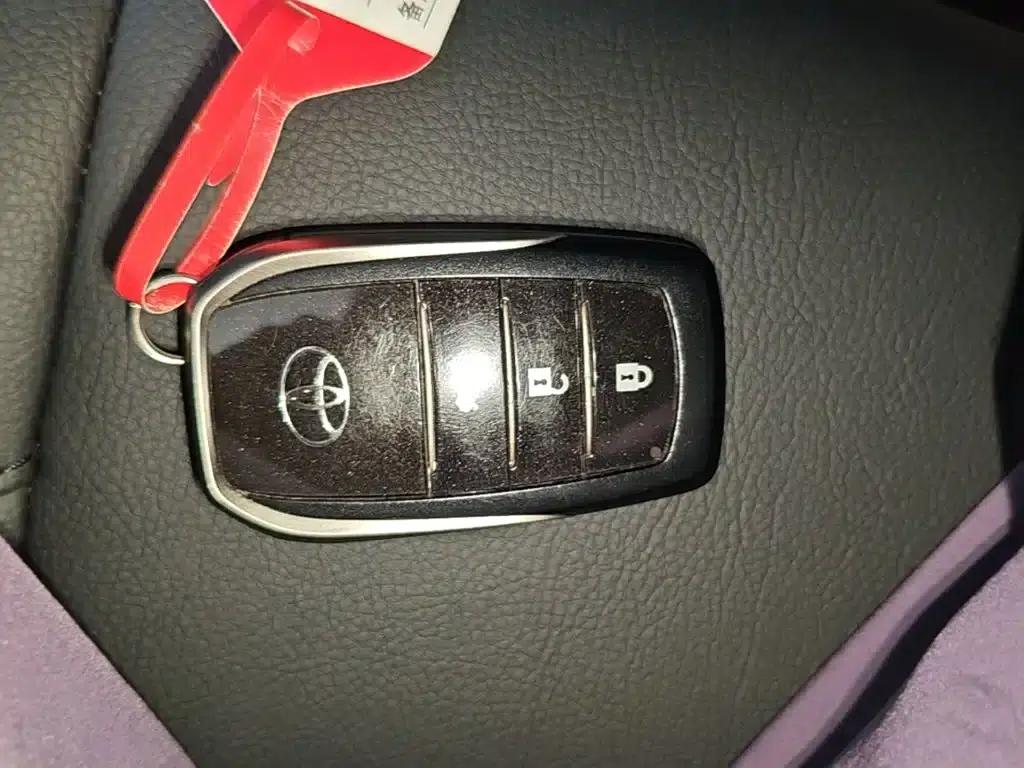 2018 Toyota Corolla 1.2T S-CVT GL Smart Edition — миниатюра 9