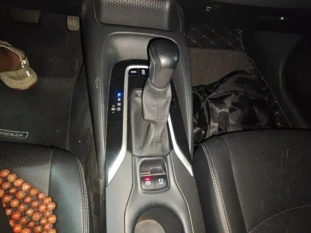 2021 Toyota Corolla 1.2T S-CVT Luxury Edition — миниатюра 7