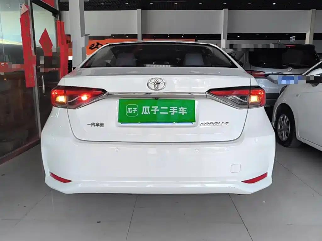 2021 Toyota Corolla TNGA 1.5L CVT Elite Edition — миниатюра 6