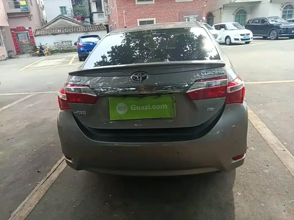 2014 Corolla 1.6L CVT GL-i — миниатюра 6