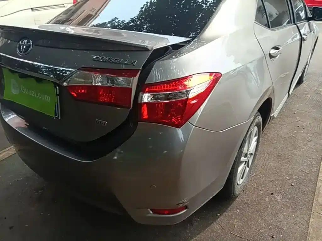 2014 Corolla 1.6L CVT GL-i — миниатюра 8