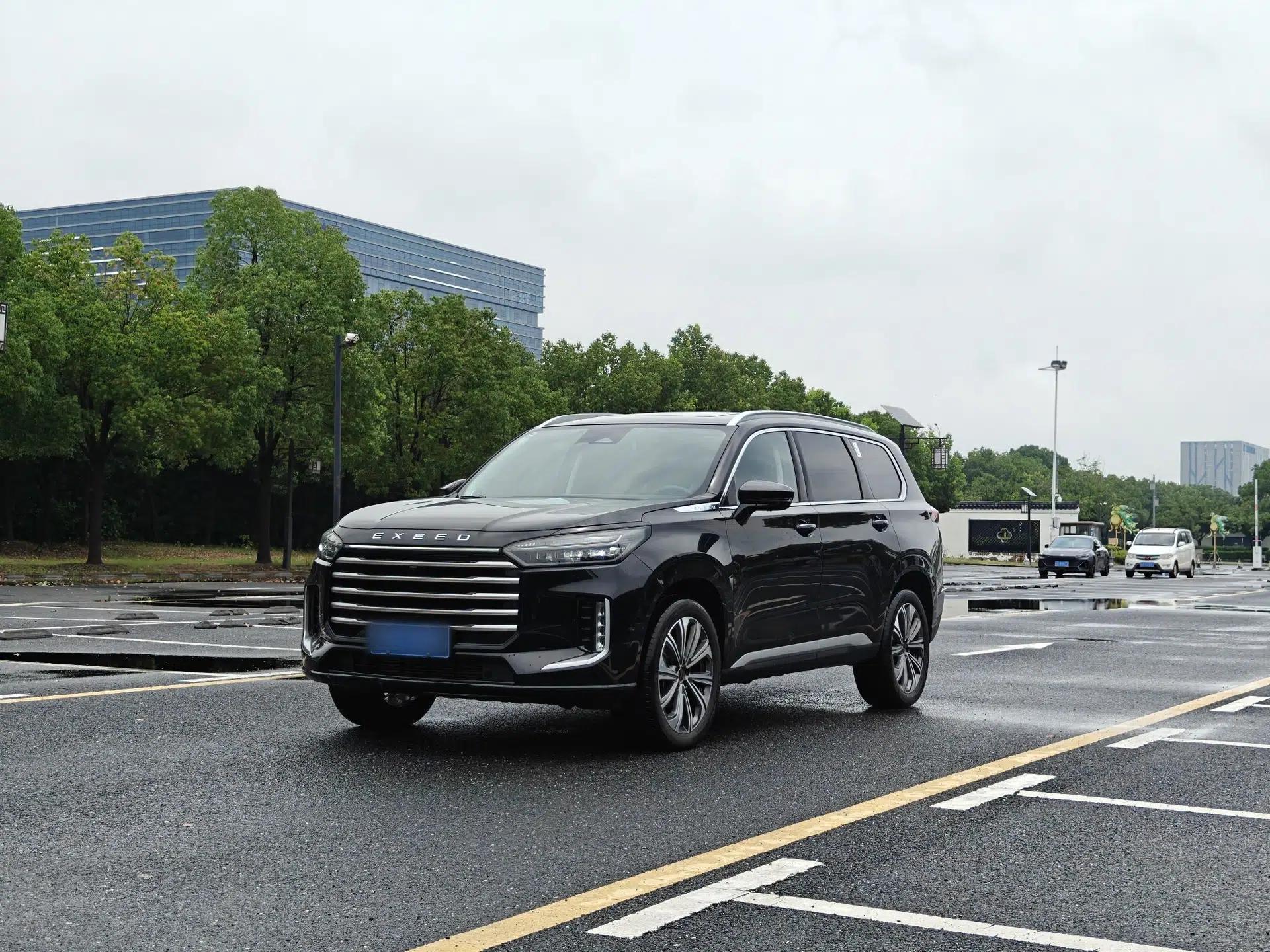 EXEED Lanyue 2025 400T Four-Wheel Drive Starry Edition 7-Seater — миниатюра 1