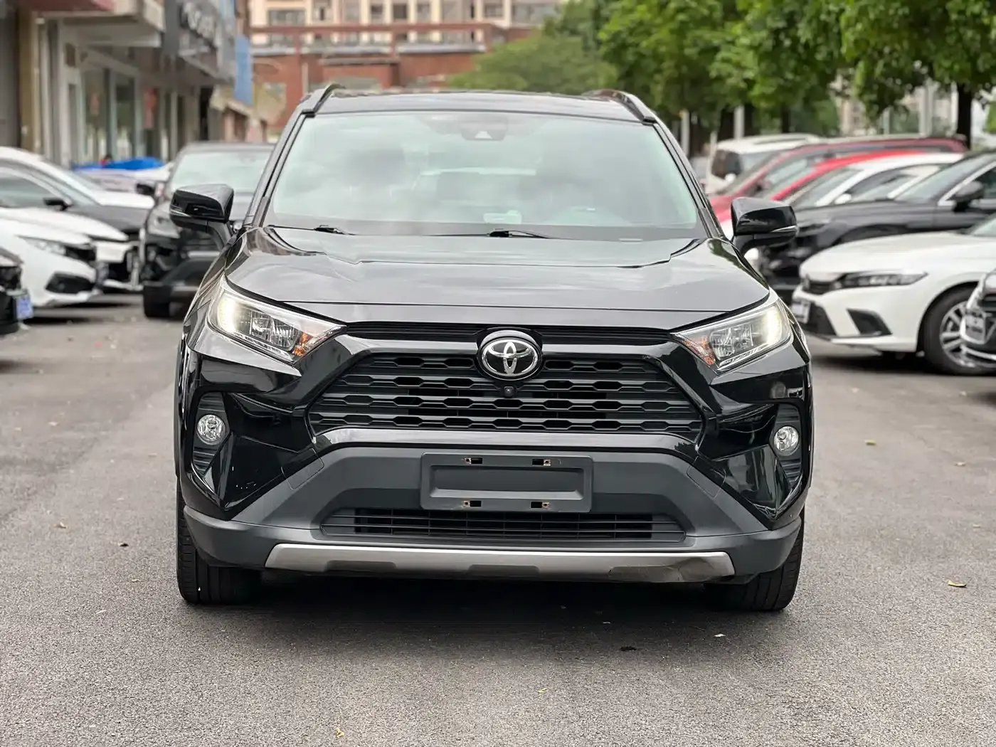 RAV4 2021 2.0L CVT 4WD Fashion Edition — миниатюра 2