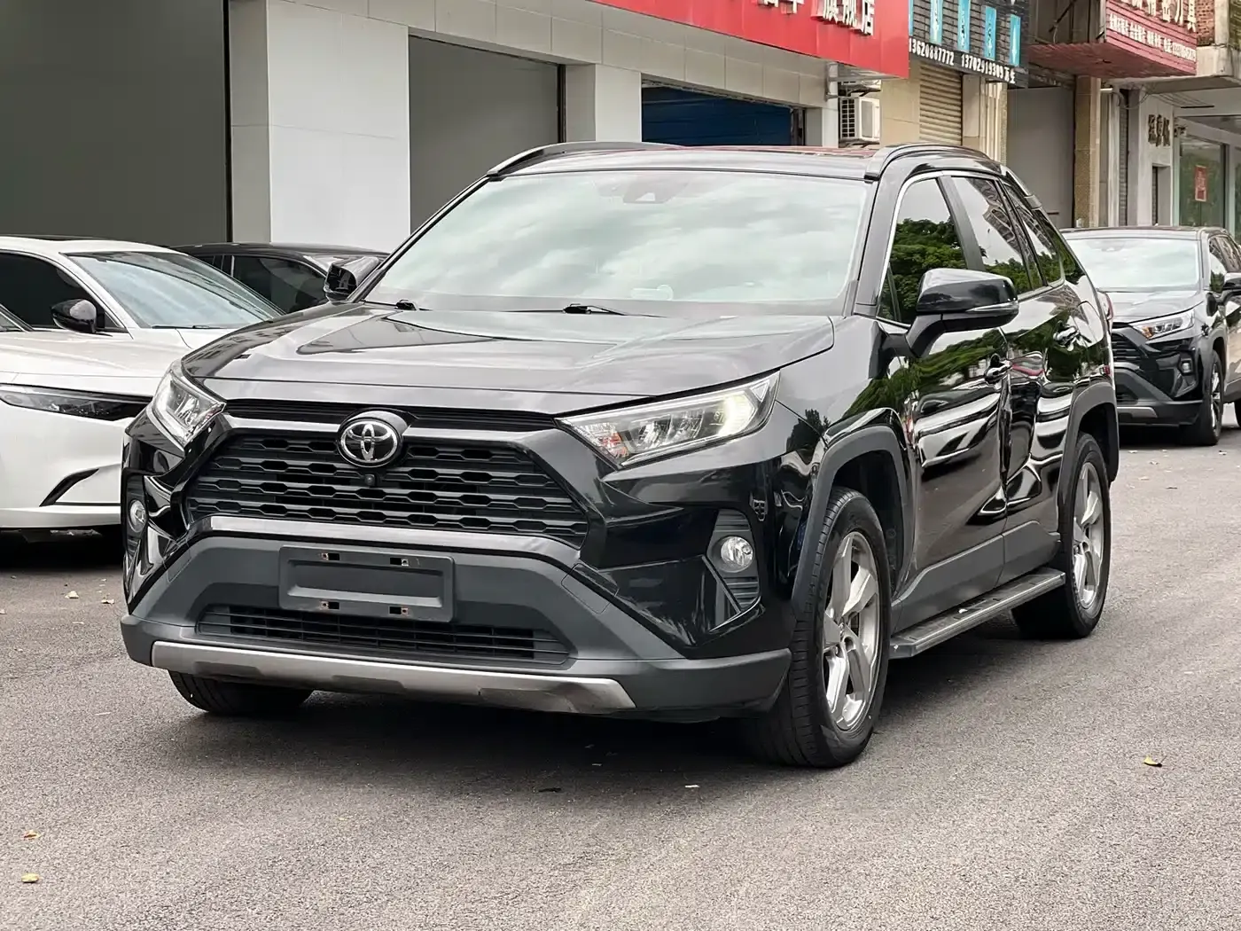 RAV4 2021 2.0L CVT 4WD Fashion Edition — миниатюра 3