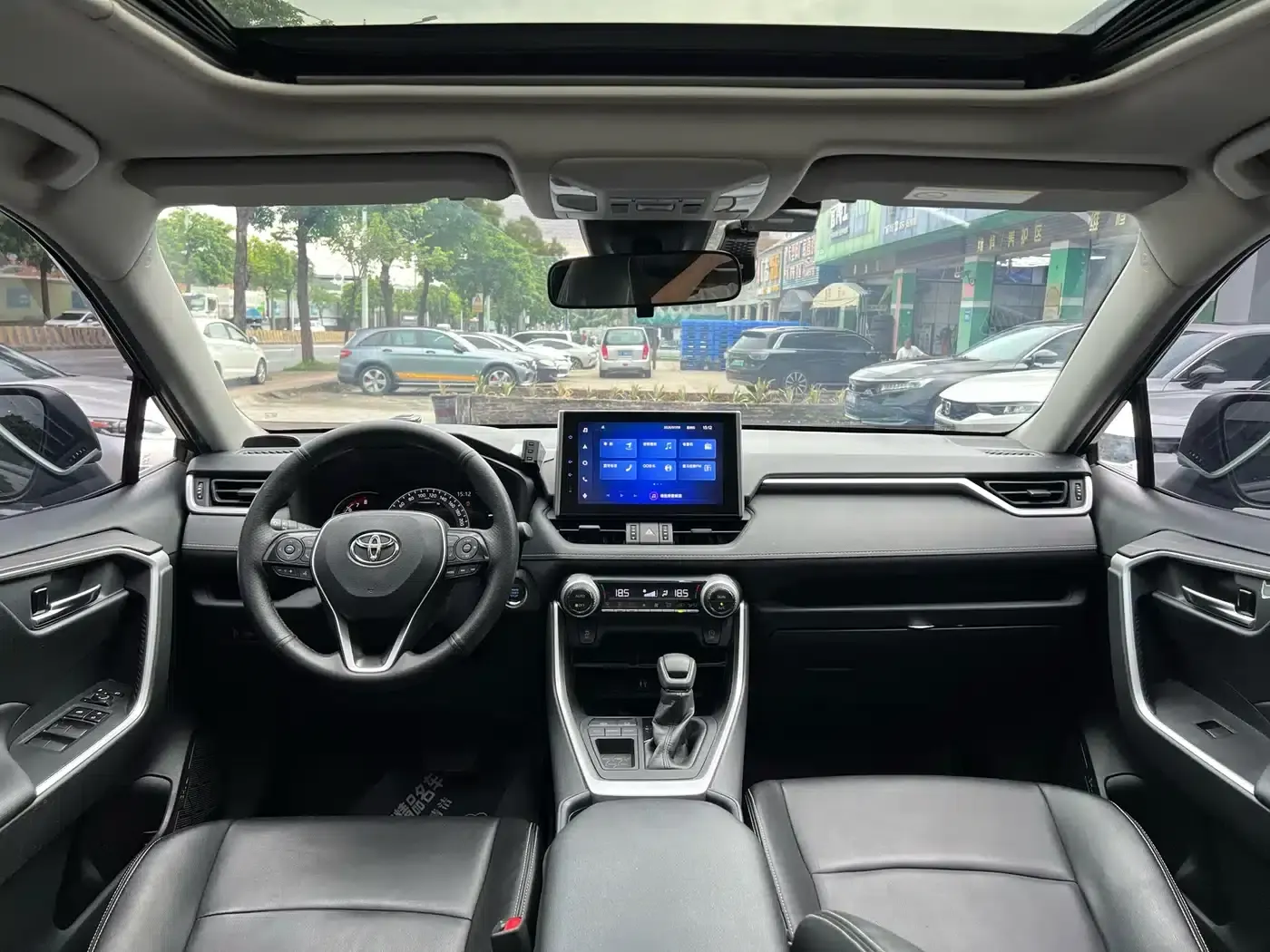 RAV4 2021 2.0L CVT 4WD Fashion Edition — миниатюра 5