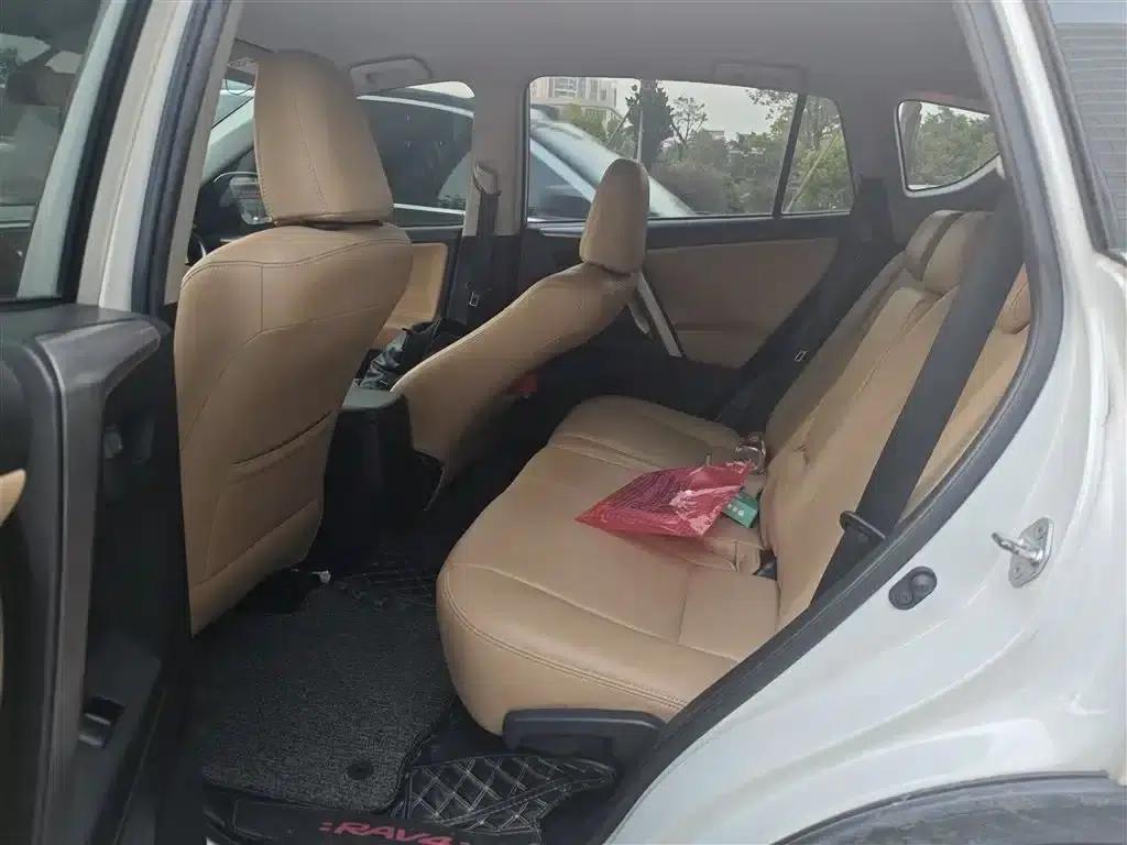 2016 Toyota RAV4 2.0L CVT 2WD Urban Edition (National V Emission Standard) — миниатюра 5