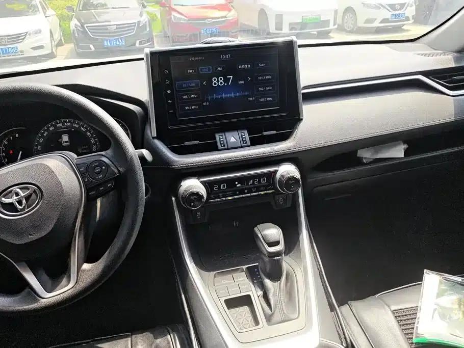 RAV4 2020 2.0L CVT 2WD Fashion Edition — миниатюра 13