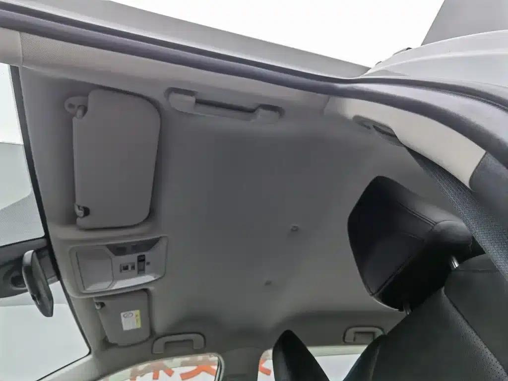 2021 Toyota RAV4 2.0L CVT 2WD Urban Edition — миниатюра 14