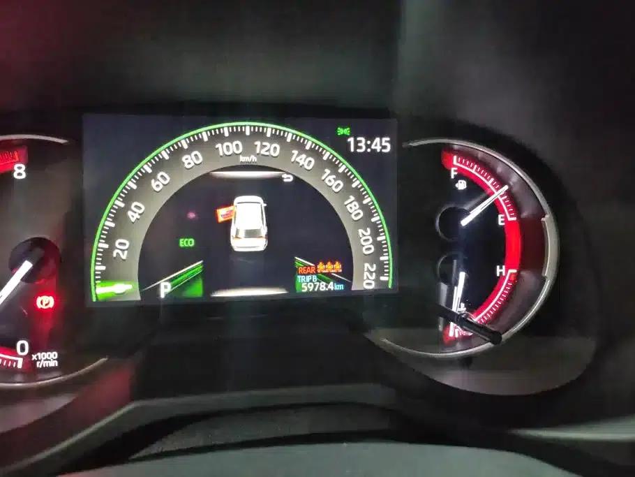 RAV4 2020 2.0L CVT 2WD Fashion Edition — миниатюра 14