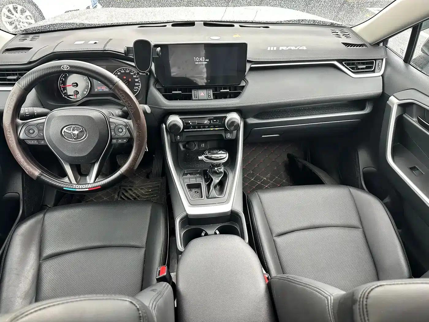 2023 RAV4 2.0L CVT 2WD Urban Edition — миниатюра 19