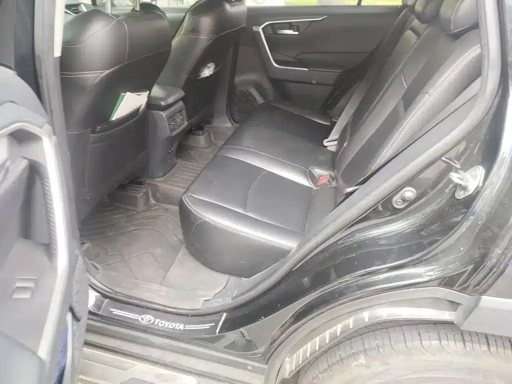 RAV4 2020 2.0L CVT 2WD Fashion Edition — миниатюра 15
