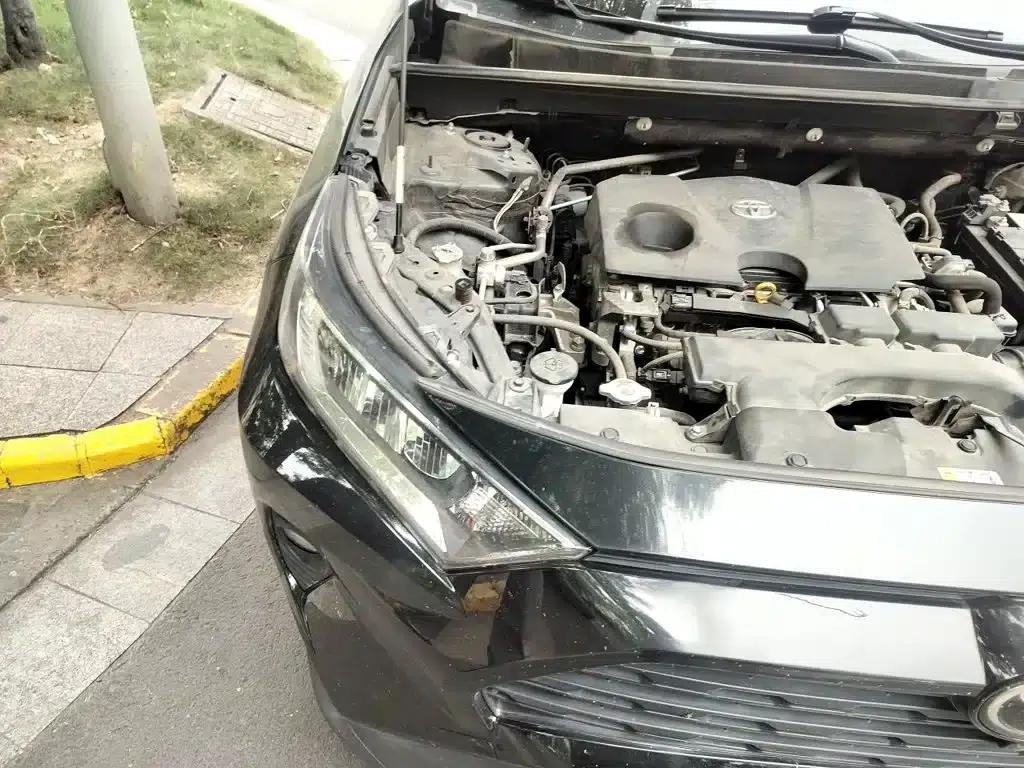 RAV4 2020 2.0L CVT 2WD Fashion Edition — миниатюра 21
