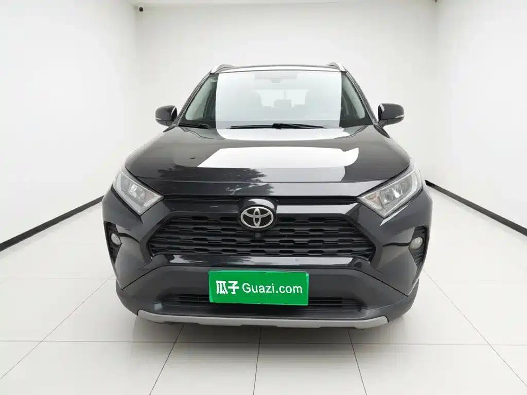 RAV4 2020 2.0L CVT 2WD Fashion Edition — миниатюра 24