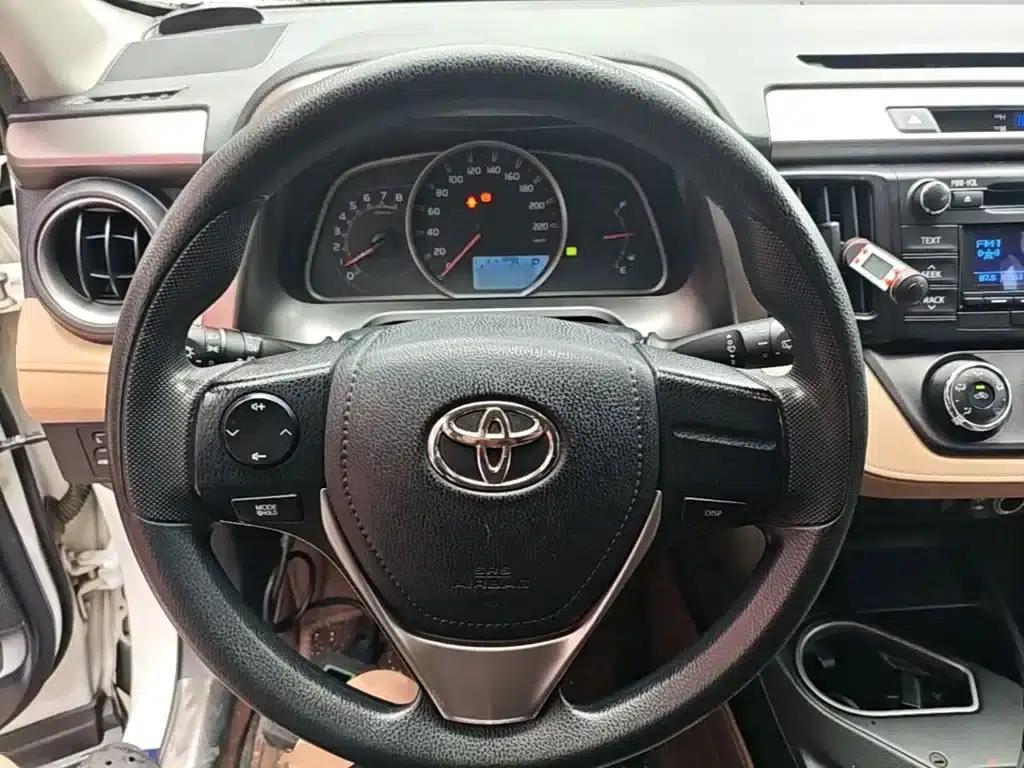 2016 Toyota RAV4 2.0L CVT 2WD Urban Edition (National V Emission Standard) — миниатюра 11