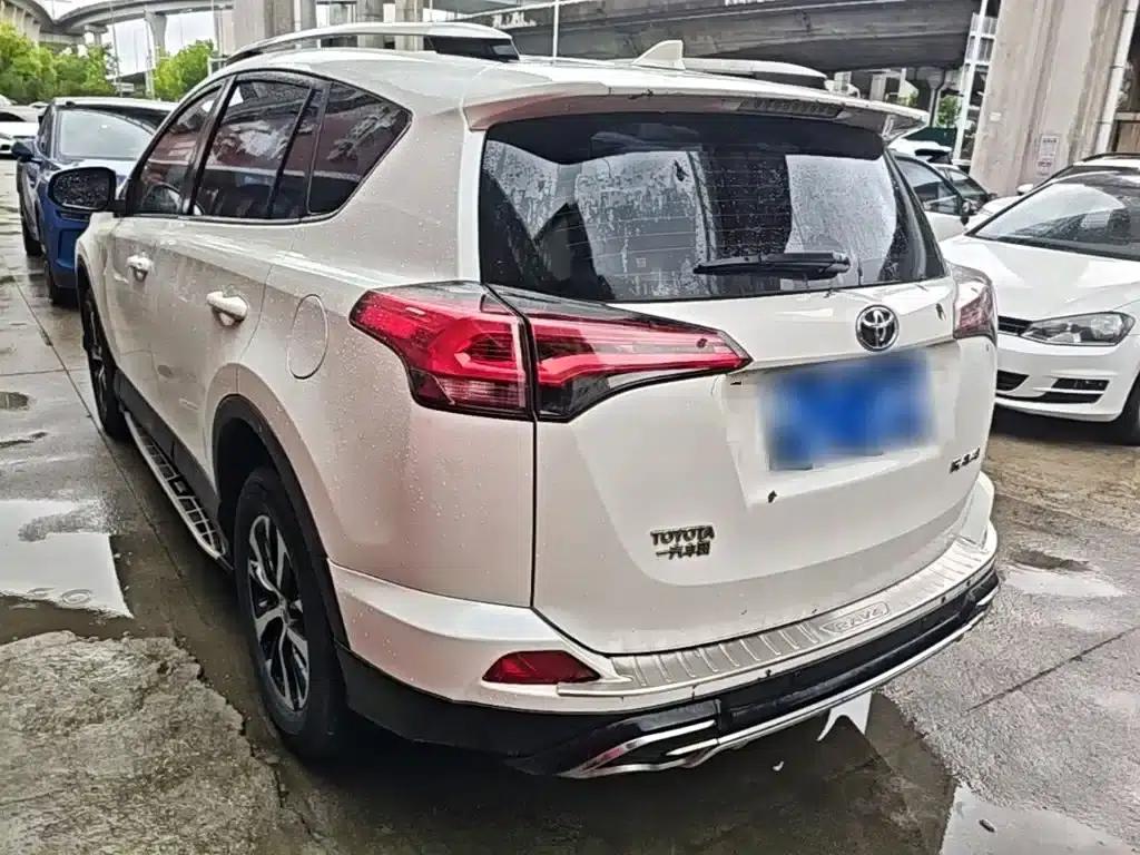 2016 Toyota RAV4 2.0L CVT 2WD Urban Edition (National V Emission Standard) — миниатюра 5