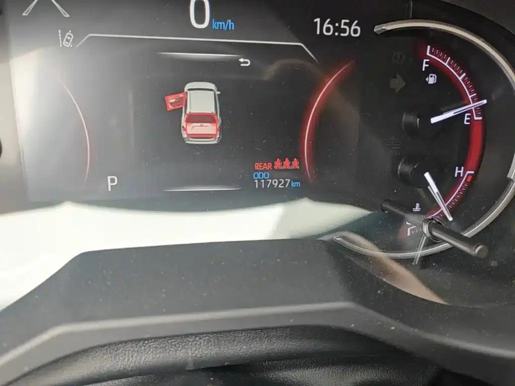 RAV4 2020 2.0L CVT 2WD Fashion Edition — миниатюра 19
