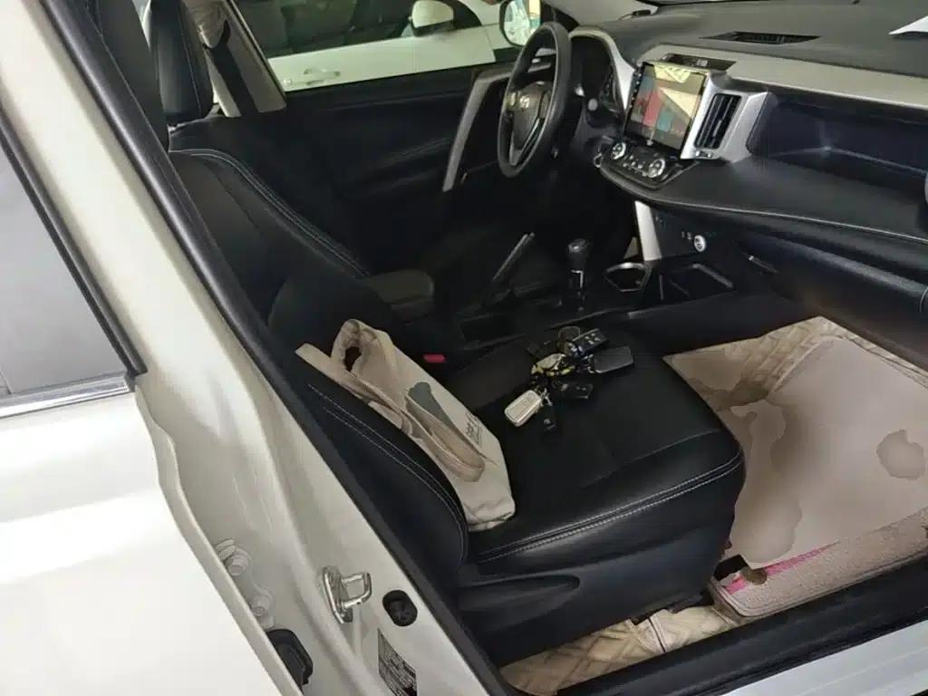 2019 Toyota RAV4 2.0L CVT 2WD Pioneer Edition (China VI Emission Standard) — миниатюра 25