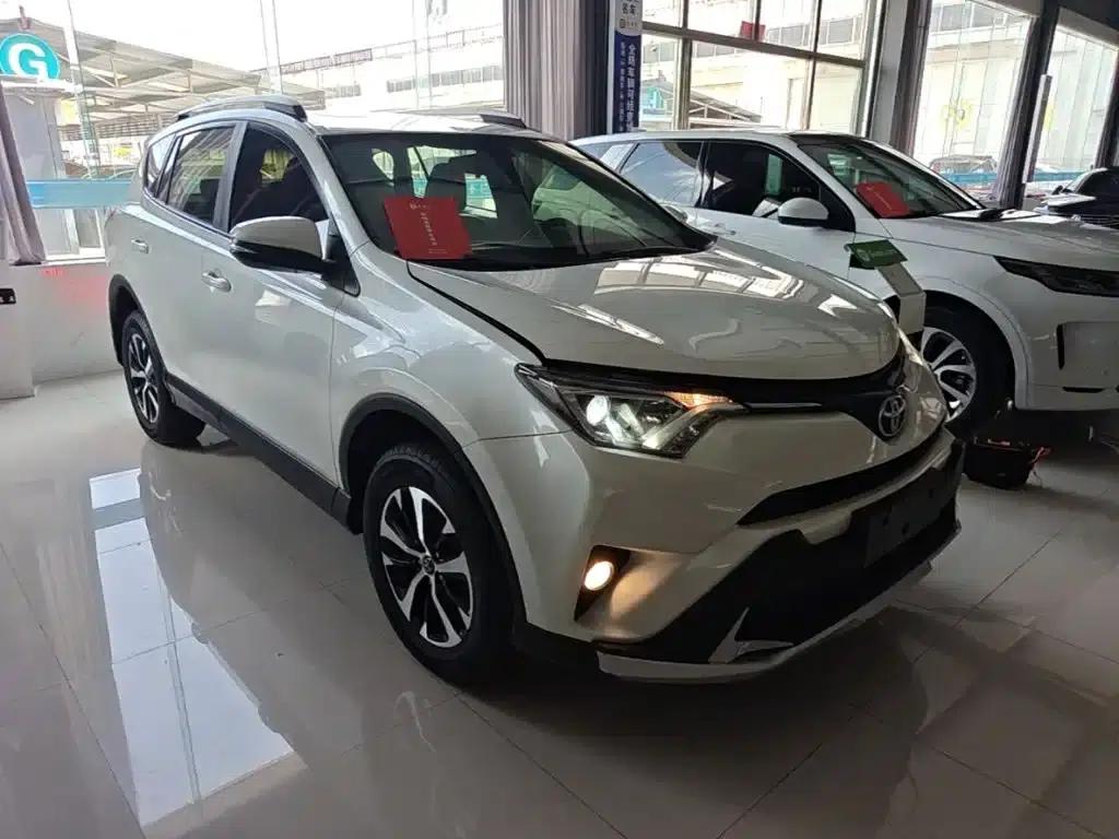 2019 Toyota RAV4 2.0L CVT 2WD Pioneer Edition (China VI Emission Standard) — миниатюра 4