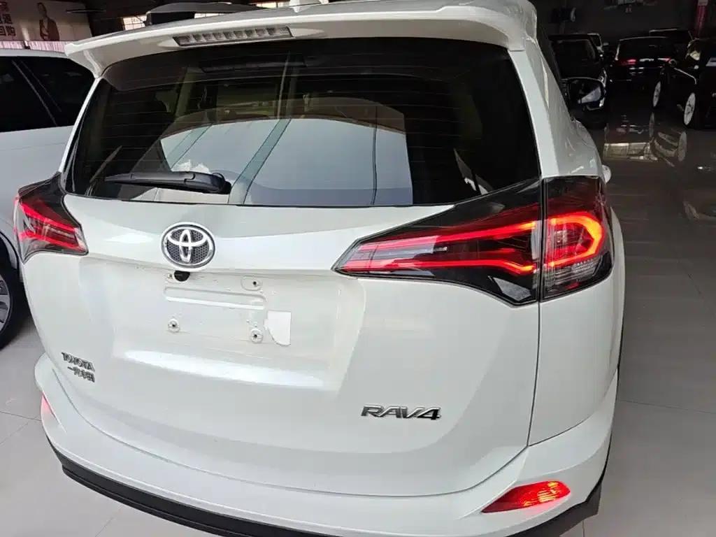2019 Toyota RAV4 2.0L CVT 2WD Pioneer Edition (China VI Emission Standard) — миниатюра 6