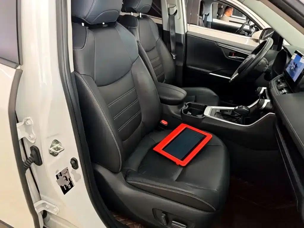 2023 RAV4 Hybrid 2.5L E-CVT 2WD Elite Plus Edition — миниатюра 25