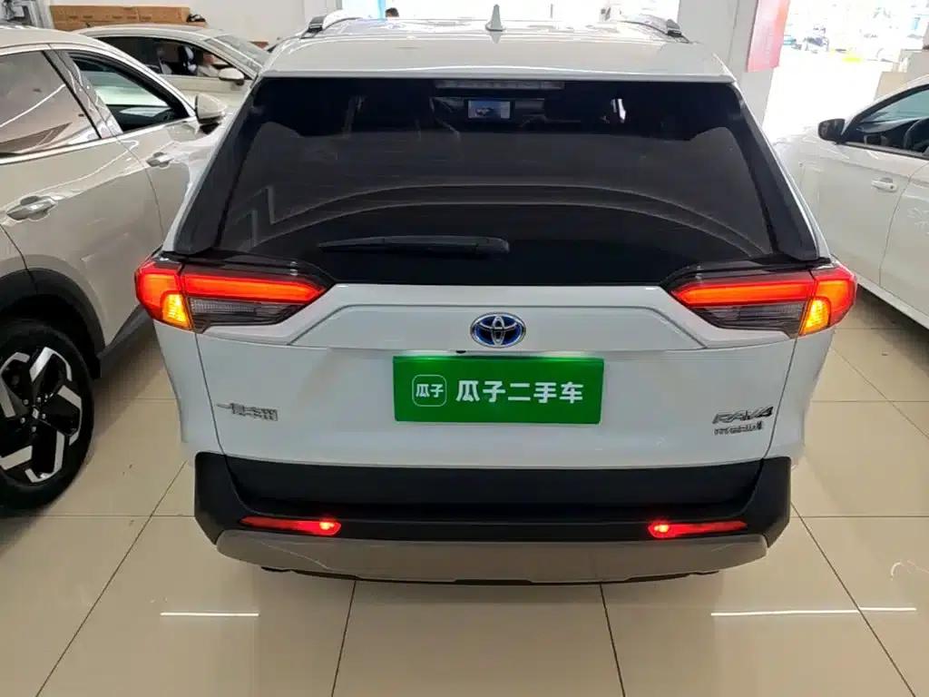 2023 RAV4 Hybrid 2.5L E-CVT 2WD Elite Plus Edition — миниатюра 6