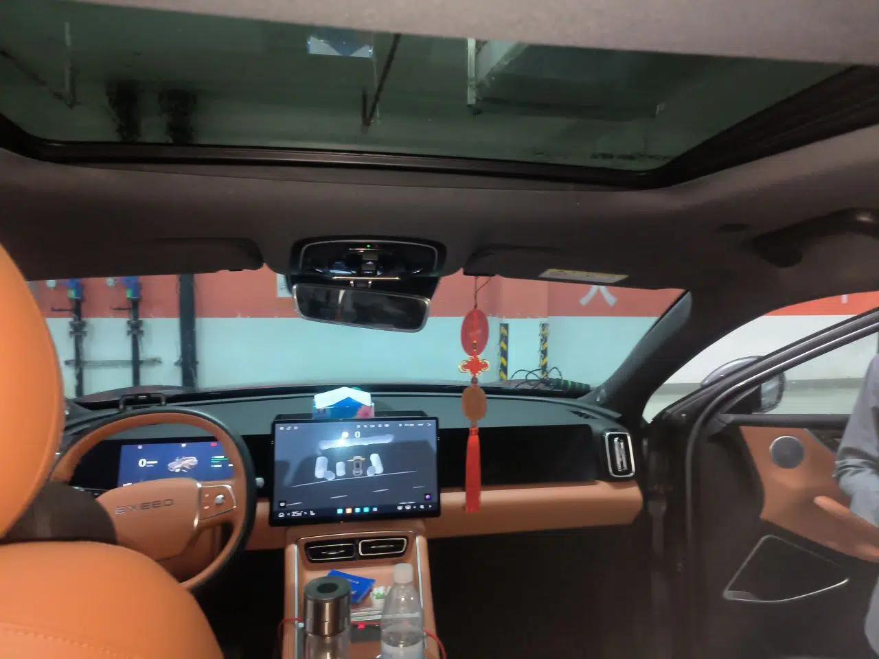 EXEED ET5 2026 210 LiDAR Smart Luxury Edition — миниатюра 18