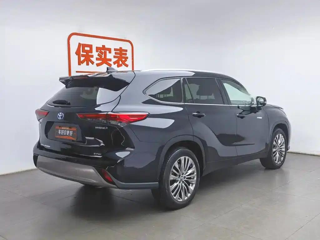 2022 Toyota Highlander Hybrid 2.5L AWD Premium 7-Seater — миниатюра 2